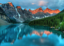 皇冠体育-少打一人！三镇球员阿德里亚诺铲球领到第二张黄牌，被红牌罚下